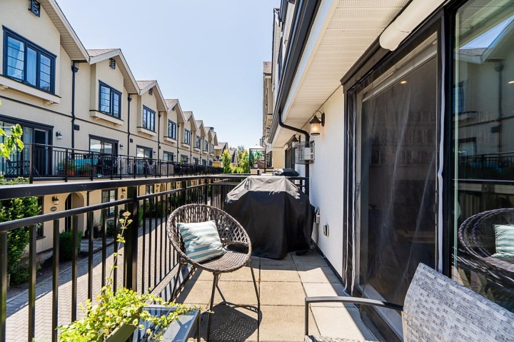 Photo 12 at 4320 Knight Street, Knight, Vancouver East