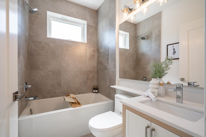 Photo 17 at 2103 E 33rd Avenue, Victoria VE, Vancouver East