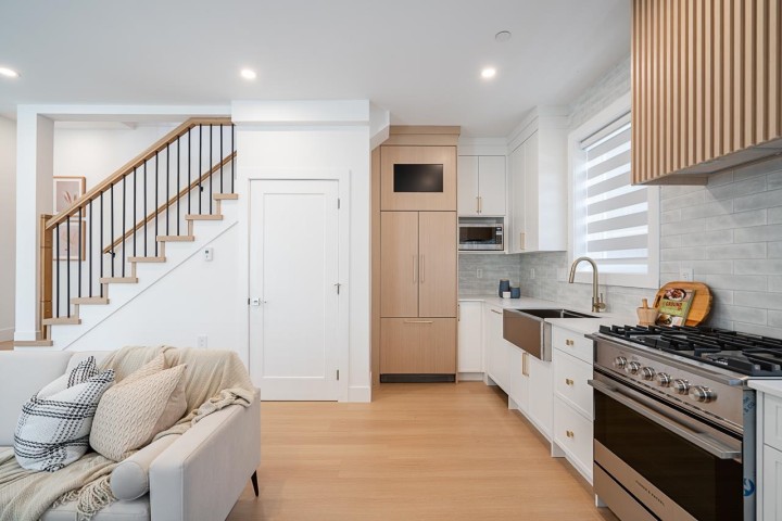 Photo 8 at 2103 E 33rd Avenue, Victoria VE, Vancouver East