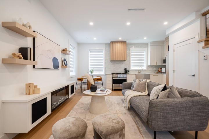 Photo 3 at 2107 E 33rd Avenue, Victoria VE, Vancouver East