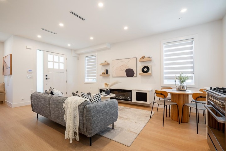 Photo 5 at 2107 E 33rd Avenue, Victoria VE, Vancouver East