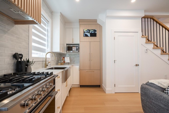 Photo 8 at 2107 E 33rd Avenue, Victoria VE, Vancouver East