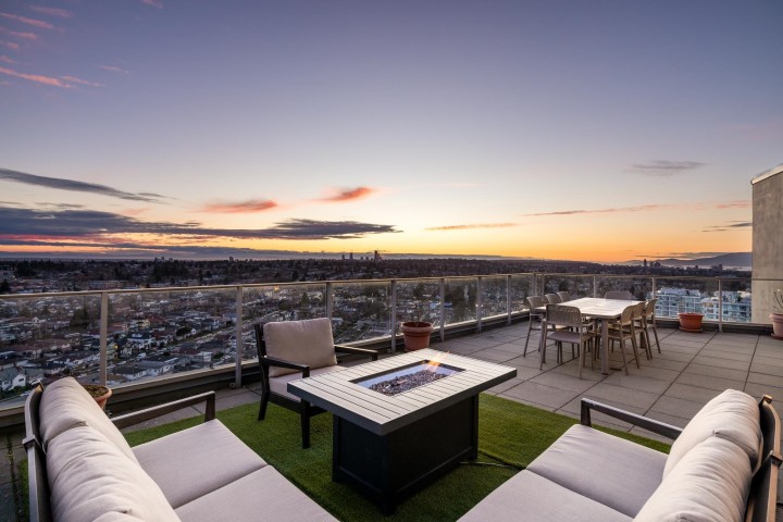 Photo 2 at PH3 - 4815 Eldorado Mews, Collingwood VE, Vancouver East