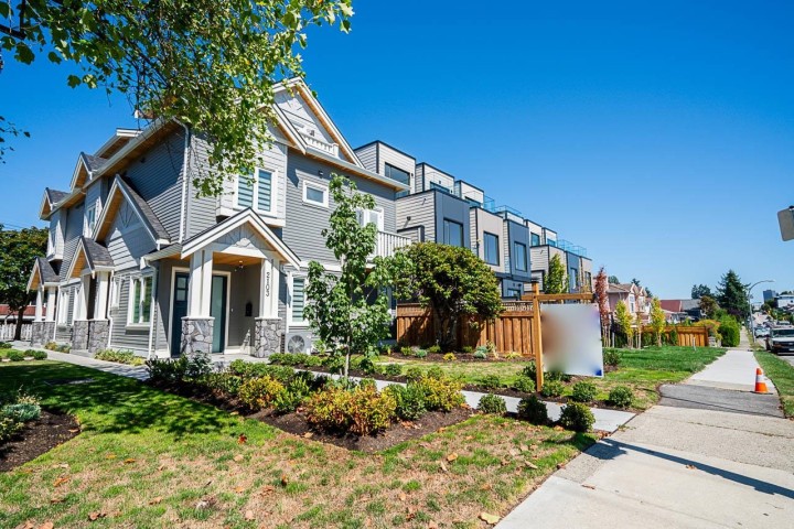 Photo 26 at 2103 E 33 Avenue, Victoria VE, Vancouver East