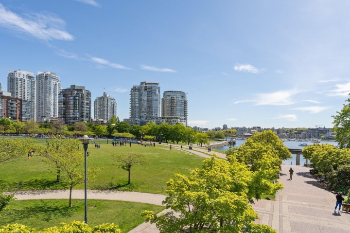 Photo 33 at 2201 - 1408 Strathmore Mews, Yaletown, Vancouver West