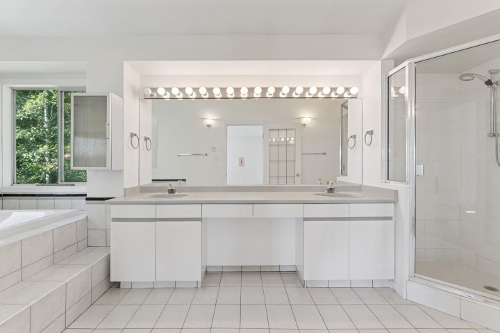 Photo 23 at 3908 Blantyre Place, Roche Point, North Vancouver