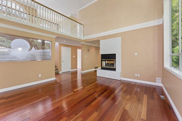 Photo 3 at 3908 Blantyre Place, Roche Point, North Vancouver