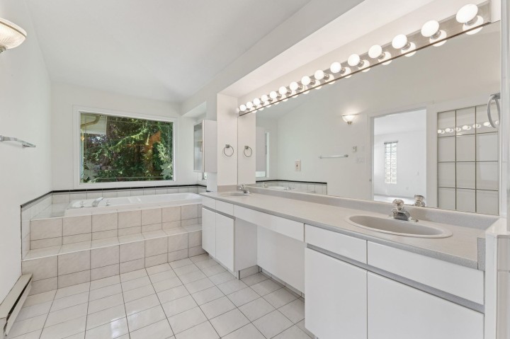 Photo 24 at 3908 Blantyre Place, Roche Point, North Vancouver