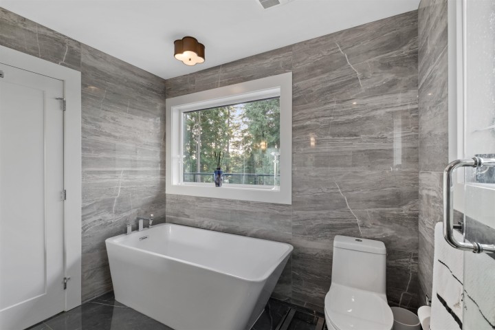 Photo 16 at 1033 Prospect Avenue, Canyon Heights NV, North Vancouver