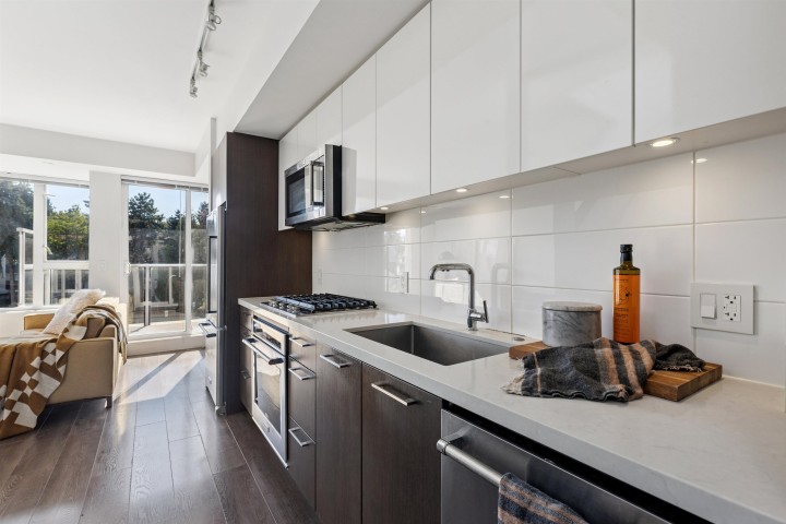 Photo 15 at 605 - 417 Great Northern Way, Strathcona, Vancouver East