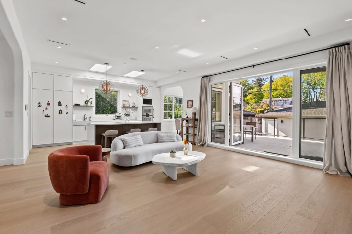 Photo 7 at 3227 W 35th Avenue, MacKenzie Heights, Vancouver West