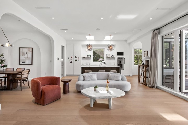 Photo 5 at 3227 W 35th Avenue, MacKenzie Heights, Vancouver West