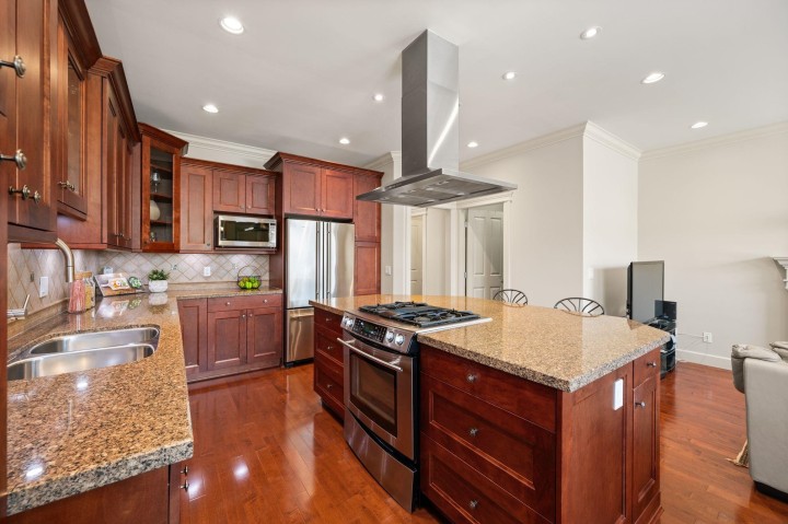 Photo 16 at 336 E 12th Street, Central Lonsdale, North Vancouver