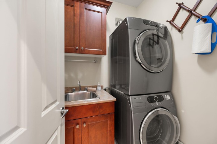 Photo 26 at 336 E 12th Street, Central Lonsdale, North Vancouver