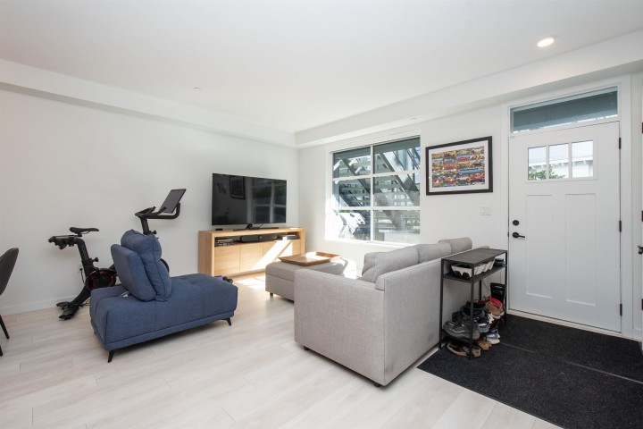 Photo 9 at 118 - 2045 Heritage Park Lane, Seymour NV, North Vancouver