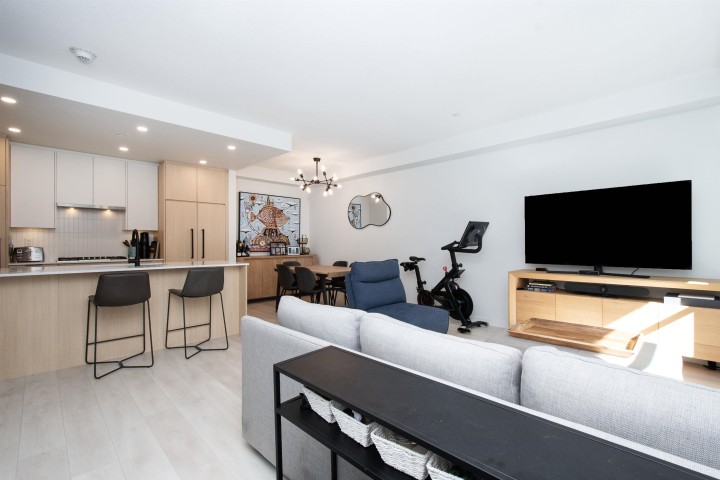 Photo 8 at 118 - 2045 Heritage Park Lane, Seymour NV, North Vancouver