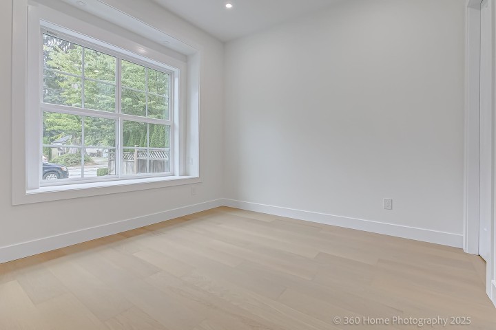 Photo 11 at 3252 Allan Road, Lynn Valley, North Vancouver