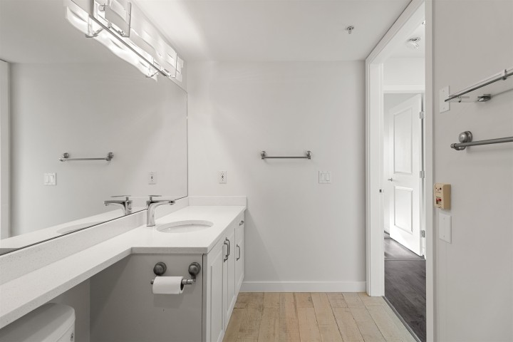 Photo 6 at 715 - 2799 Yew Street, Kitsilano, Vancouver West