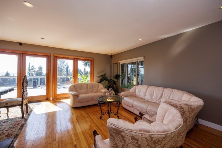 Photo 7 at 1249 Nepal Crescent, Ambleside, West Vancouver