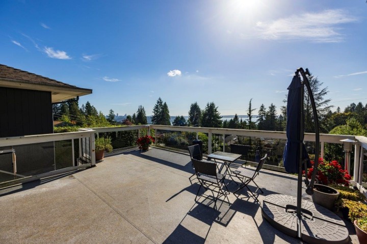 Photo 20 at 1249 Nepal Crescent, Ambleside, West Vancouver