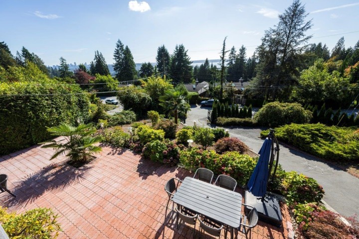 Photo 31 at 1249 Nepal Crescent, Ambleside, West Vancouver