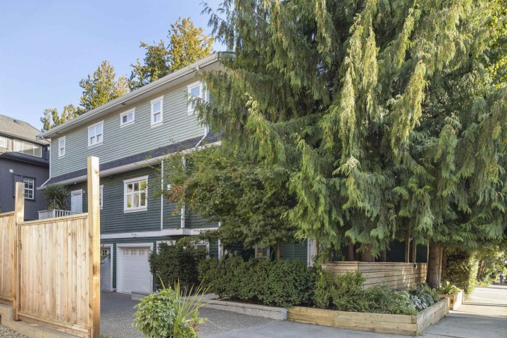 Photo 3 at 1676 Victoria Drive, Grandview Woodland, Vancouver East