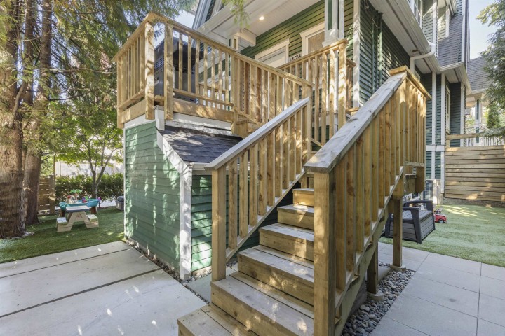 Photo 4 at 1676 Victoria Drive, Grandview Woodland, Vancouver East