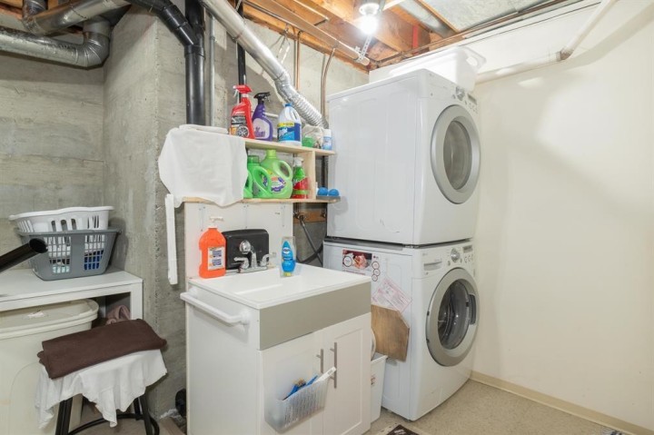 Photo 22 at 100 E Kensington Road, Upper Lonsdale, North Vancouver