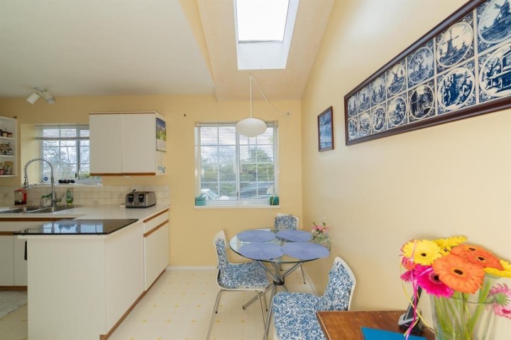 Photo 8 at 100 E Kensington Road, Upper Lonsdale, North Vancouver