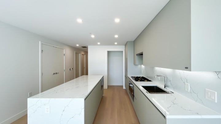 Photo 10 at 205 - 1331 Marine Drive, Ambleside, West Vancouver