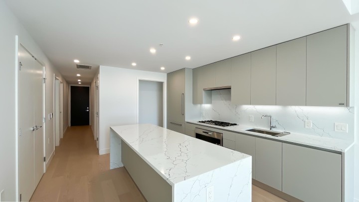 Photo 11 at 205 - 1331 Marine Drive, Ambleside, West Vancouver