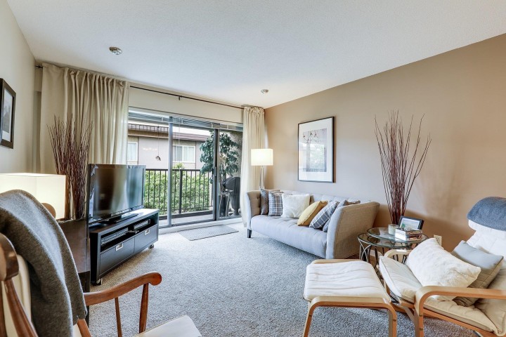 Photo 2 at 302 - 330 E 1st Street, Lower Lonsdale, North Vancouver