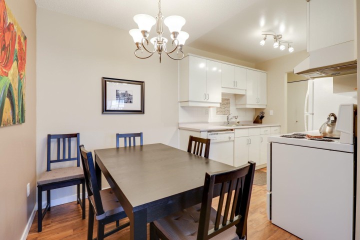 Photo 5 at 302 - 330 E 1st Street, Lower Lonsdale, North Vancouver