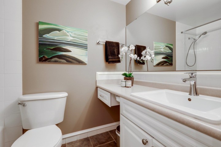 Photo 15 at 302 - 330 E 1st Street, Lower Lonsdale, North Vancouver