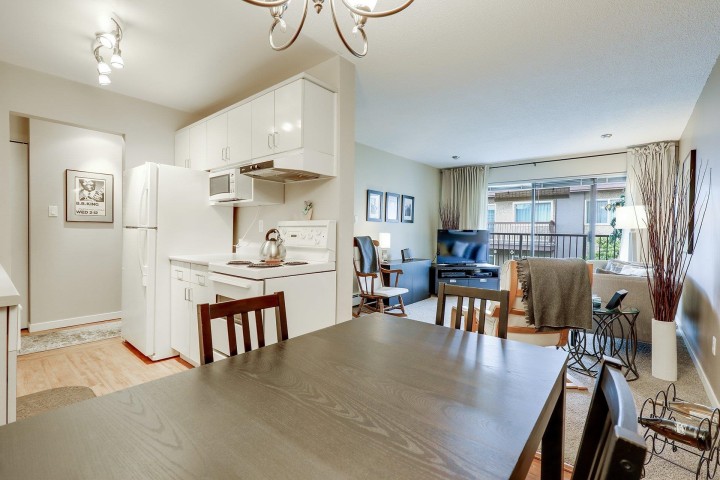 Photo 11 at 302 - 330 E 1st Street, Lower Lonsdale, North Vancouver