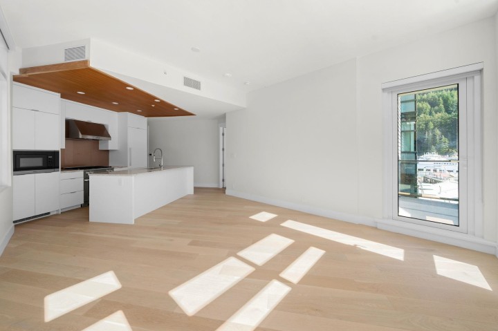 Photo 2 at 404 - 6699 Nelson Avenue, Horseshoe Bay WV, West Vancouver