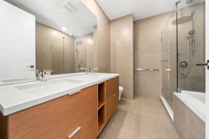 Photo 10 at 404 - 6699 Nelson Avenue, Horseshoe Bay WV, West Vancouver