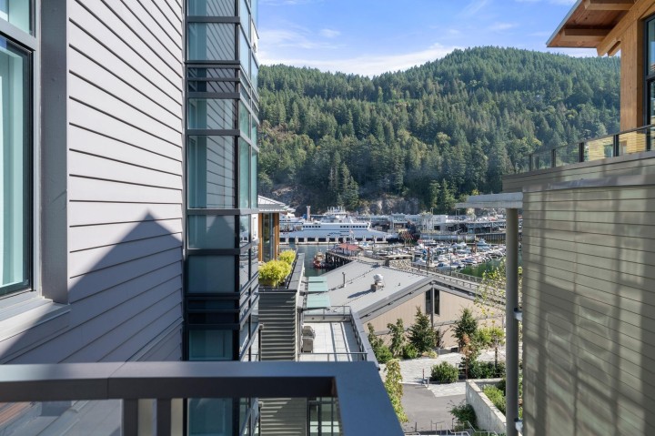 Photo 18 at 404 - 6699 Nelson Avenue, Horseshoe Bay WV, West Vancouver