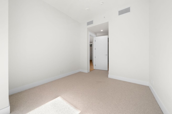 Photo 8 at 404 - 6699 Nelson Avenue, Horseshoe Bay WV, West Vancouver