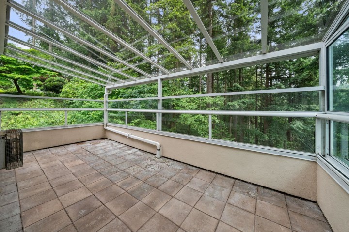 Photo 23 at 13 - 2425 Edgemont Boulevard, Mosquito Creek, North Vancouver