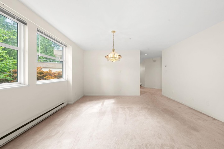 Photo 13 at 13 - 2425 Edgemont Boulevard, Mosquito Creek, North Vancouver