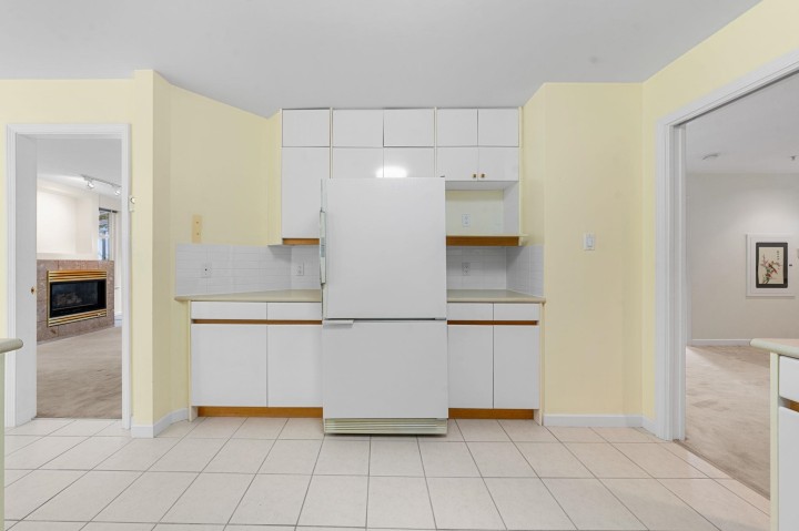 Photo 17 at 13 - 2425 Edgemont Boulevard, Mosquito Creek, North Vancouver