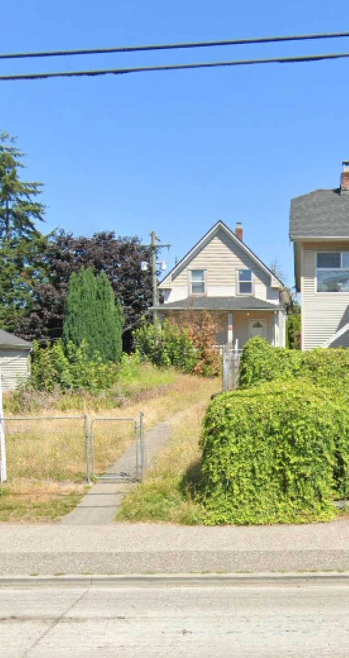 Photo 5 at 1237 E Broadway, Mount Pleasant VE, Vancouver East