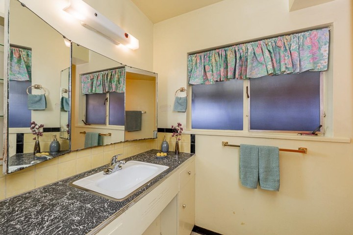 Photo 20 at 723 Handsworth Road, Forest Hills NV, North Vancouver