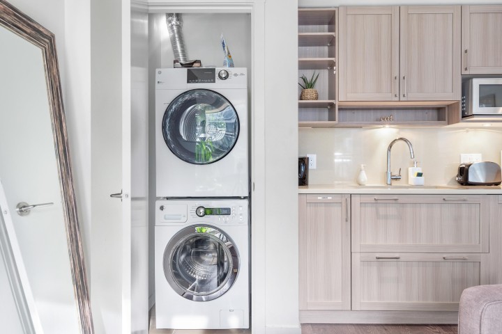 Photo 13 at 303 - 5665 Boundary Road, Collingwood VE, Vancouver East