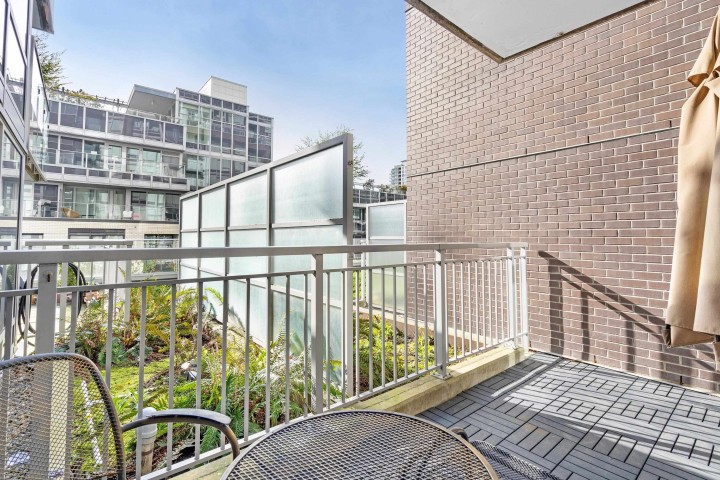 Photo 12 at 303 - 5665 Boundary Road, Collingwood VE, Vancouver East