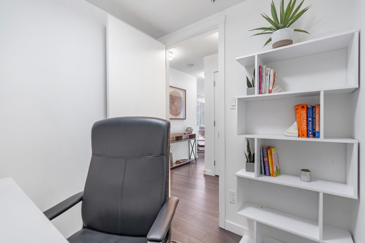 Photo 3 at 303 - 5665 Boundary Road, Collingwood VE, Vancouver East