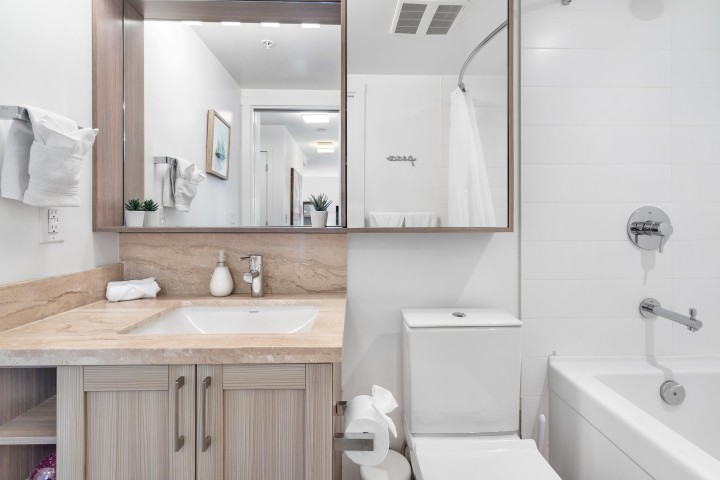 Photo 15 at 303 - 5665 Boundary Road, Collingwood VE, Vancouver East