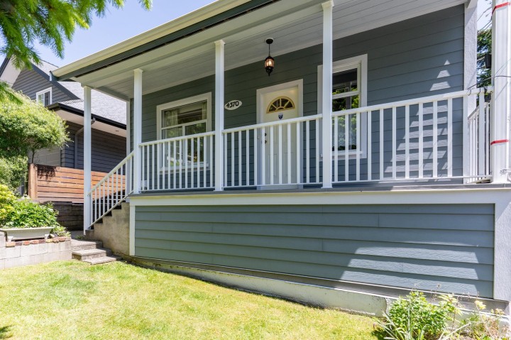 Photo 6 at 4370 Mountain Highway, Lynn Valley, North Vancouver