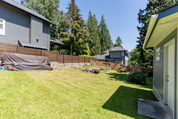 Photo 16 at 4370 Mountain Highway, Lynn Valley, North Vancouver